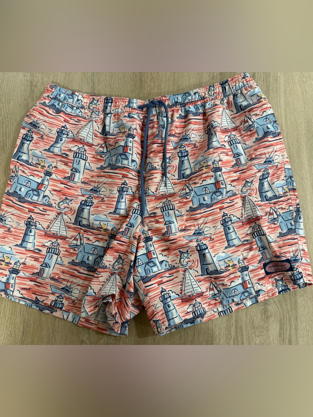 Vineyard Vines Chappy Swim Trunks XL Lighthouse Nautical Sailfish Red Peach Blue